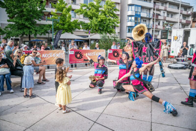 Agrandir l'image 12 sur 28, fenêtre modale