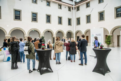 Agrandir l'image 11 sur 13, fenêtre modale