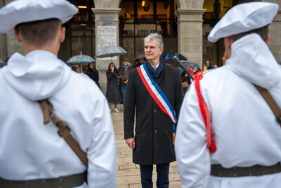 Cérémonie de remise de la fourragère aux chasseurs alpins - Agrandir l'image 11 sur 13, fenêtre modale