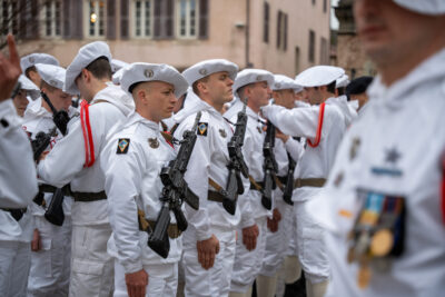 Cérémonie de remise de la fourragère aux chasseurs alpins - Agrandir l'image 10 sur 13, fenêtre modale
