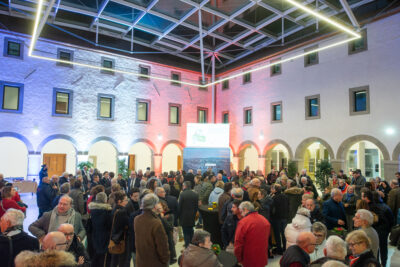 Agrandir l'image 2 sur 8, fenêtre modale