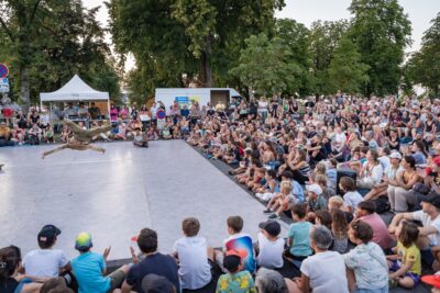 Agrandir l'image 8 sur 23, fenêtre modale