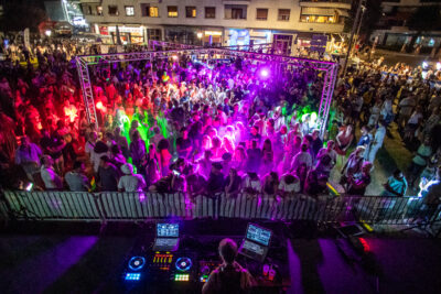 Agrandir l'image 3 sur 41, fenêtre modale