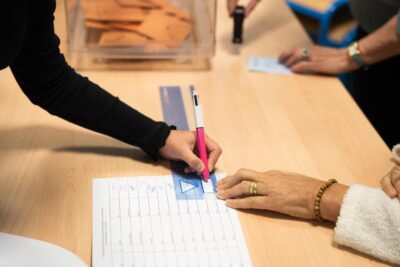 Agrandir l'image 6 sur 18, fenêtre modale